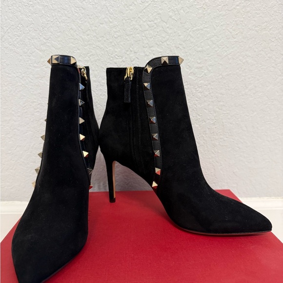 Valentino Garavani Black Studded Heeled Boots - Picture 1 of 8